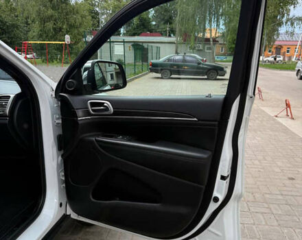 Белый Джип Гранд Чероки, объемом двигателя 3.6 л и пробегом 90 тыс. км за 21500 $, фото 15 на Automoto.ua