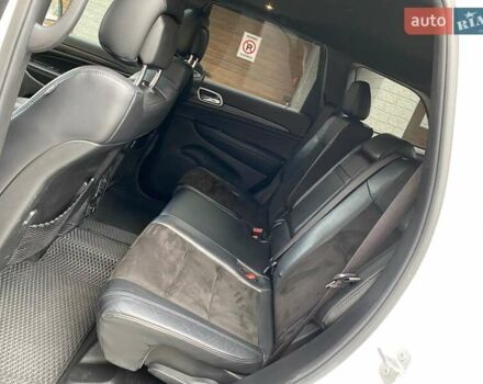 Белый Джип Гранд Чероки, объемом двигателя 3.6 л и пробегом 104 тыс. км за 25200 $, фото 18 на Automoto.ua