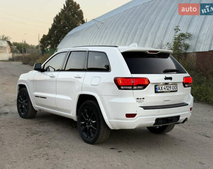 Белый Джип Гранд Чероки, объемом двигателя 3.6 л и пробегом 50 тыс. км за 26999 $, фото 8 на Automoto.ua