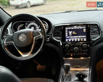 Белый Джип Гранд Чероки, объемом двигателя 3.6 л и пробегом 50 тыс. км за 26999 $, фото 32 на Automoto.ua