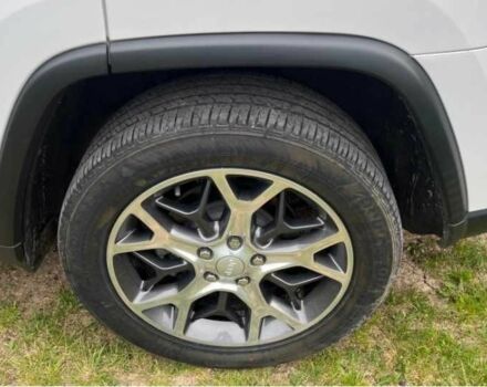 Білий Джип Grand Cherokee, об'ємом двигуна 3.6 л та пробігом 28 тис. км за 15800 $, фото 6 на Automoto.ua