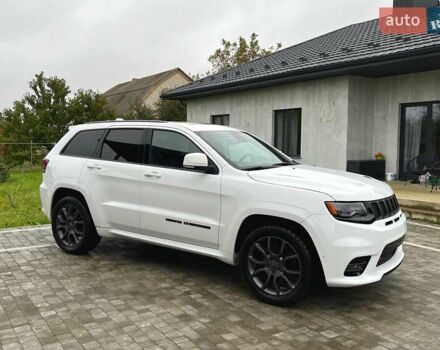 Джип Гранд Чероки 2020 в Луцке на Automoto.ua Белый Джип Гранд Чероки, объемом двигателя 5.65 л и пробегом 81 тыс. км за 29500 $, фото 30 на Automoto.ua