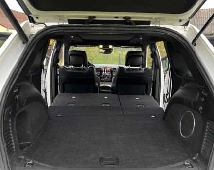 Джип Гранд Чероки 2020 в Луцке на Automoto.ua Белый Джип Гранд Чероки, объемом двигателя 5.7 л и пробегом 82 тыс. км за 29500 $, фото 23 на Automoto.ua