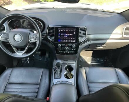 Белый Джип Гранд Чероки, объемом двигателя 3.6 л и пробегом 55 тыс. км за 21000 $, фото 18 на Automoto.ua