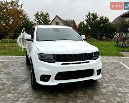Джип Гранд Чероки 2020 в Луцке на Automoto.ua Белый Джип Гранд Чероки, объемом двигателя 5.65 л и пробегом 81 тыс. км за 29500 $, фото 35 на Automoto.ua