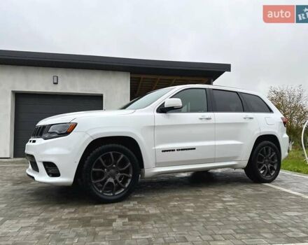 Джип Гранд Чероки 2020 в Луцке на Automoto.ua Белый Джип Гранд Чероки, объемом двигателя 5.65 л и пробегом 81 тыс. км за 29500 $, фото 20 на Automoto.ua