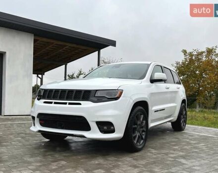 Джип Гранд Чероки 2020 в Луцке на Automoto.ua Белый Джип Гранд Чероки, объемом двигателя 5.65 л и пробегом 81 тыс. км за 29500 $, фото 10 на Automoto.ua