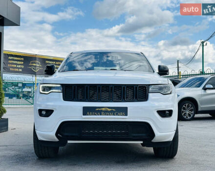 Белый Джип Гранд Чероки, объемом двигателя 3.6 л и пробегом 70 тыс. км за 27800 $, фото 6 на Automoto.ua
