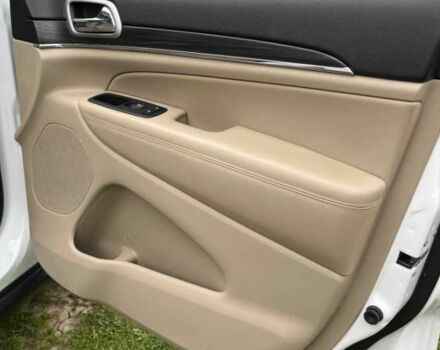 Білий Джип Grand Cherokee, об'ємом двигуна 3.6 л та пробігом 28 тис. км за 15800 $, фото 10 на Automoto.ua