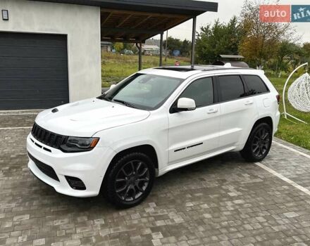 Джип Гранд Чероки 2020 в Луцке на Automoto.ua Белый Джип Гранд Чероки, объемом двигателя 5.65 л и пробегом 81 тыс. км за 29500 $, фото 39 на Automoto.ua