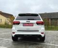 Джип Гранд Чероки 2020 в Луцке на Automoto.ua Белый Джип Гранд Чероки, объемом двигателя 5.7 л и пробегом 82 тыс. км за 29500 $, фото 12 на Automoto.ua