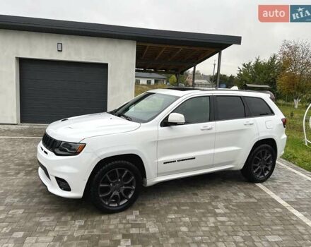 Джип Гранд Чероки 2020 в Луцке на Automoto.ua Белый Джип Гранд Чероки, объемом двигателя 5.65 л и пробегом 81 тыс. км за 29500 $, фото 41 на Automoto.ua