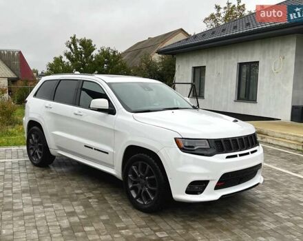 Джип Гранд Чероки 2020 в Луцке на Automoto.ua Белый Джип Гранд Чероки, объемом двигателя 5.65 л и пробегом 81 тыс. км за 29500 $, фото 31 на Automoto.ua