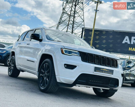 Белый Джип Гранд Чероки, объемом двигателя 3.6 л и пробегом 70 тыс. км за 27800 $, фото 8 на Automoto.ua