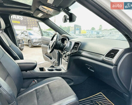 Белый Джип Гранд Чероки, объемом двигателя 3.6 л и пробегом 70 тыс. км за 27800 $, фото 24 на Automoto.ua