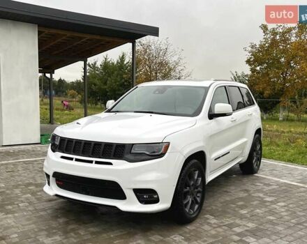 Джип Гранд Чероки 2020 в Луцке на Automoto.ua Белый Джип Гранд Чероки, объемом двигателя 5.65 л и пробегом 81 тыс. км за 29500 $, фото 9 на Automoto.ua