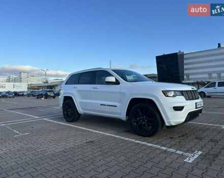 Джип Grand Cherokee 2020 у Житомирі на Automoto.ua Білий Джип Grand Cherokee, об'ємом двигуна 3.6 л та пробігом 98 тис. км за 25699 $, фото 2 на Automoto.ua