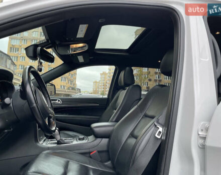 Білий Джип Grand Cherokee, об'ємом двигуна 3.6 л та пробігом 67 тис. км за 29999 $, фото 11 на Automoto.ua