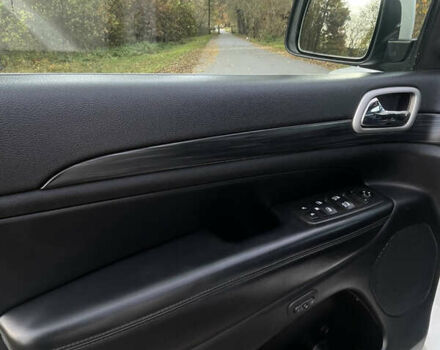 Білий Джип Grand Cherokee, об'ємом двигуна 3.6 л та пробігом 71 тис. км за 21900 $, фото 16 на Automoto.ua