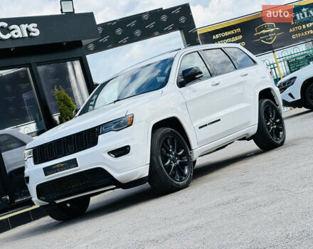 Белый Джип Гранд Чероки, объемом двигателя 3.6 л и пробегом 70 тыс. км за 27800 $, фото 5 на Automoto.ua