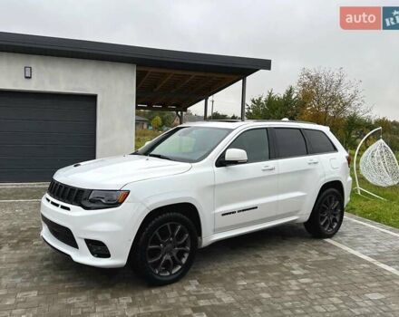 Джип Гранд Чероки 2020 в Луцке на Automoto.ua Белый Джип Гранд Чероки, объемом двигателя 5.65 л и пробегом 81 тыс. км за 29500 $, фото 17 на Automoto.ua