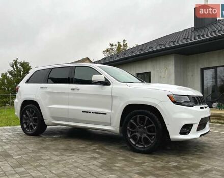 Джип Гранд Чероки 2020 в Луцке на Automoto.ua Белый Джип Гранд Чероки, объемом двигателя 5.65 л и пробегом 81 тыс. км за 29500 $, фото 45 на Automoto.ua