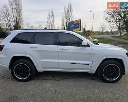 Белый Джип Гранд Чероки, объемом двигателя 3.6 л и пробегом 71 тыс. км за 26000 $, фото 9 на Automoto.ua