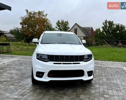 Джип Гранд Чероки 2020 в Луцке на Automoto.ua Белый Джип Гранд Чероки, объемом двигателя 5.65 л и пробегом 81 тыс. км за 29500 $, фото 5 на Automoto.ua