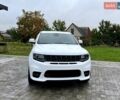 Джип Гранд Чероки 2020 в Луцке на Automoto.ua Белый Джип Гранд Чероки, объемом двигателя 5.65 л и пробегом 81 тыс. км за 29500 $, фото 5 на Automoto.ua