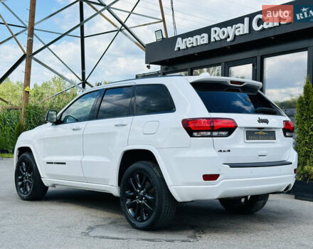 Белый Джип Гранд Чероки, объемом двигателя 3.6 л и пробегом 70 тыс. км за 27800 $, фото 11 на Automoto.ua