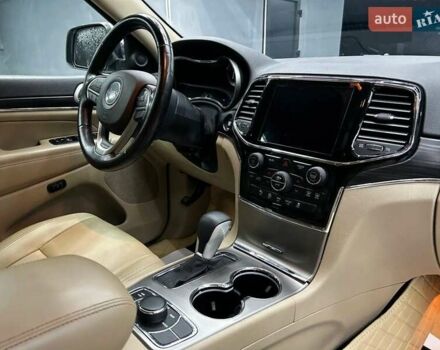 Білий Джип Grand Cherokee, об'ємом двигуна 3.6 л та пробігом 121 тис. км за 25700 $, фото 3 на Automoto.ua