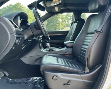 Белый Джип Гранд Чероки, объемом двигателя 3.6 л и пробегом 55 тыс. км за 21000 $, фото 8 на Automoto.ua