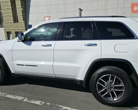 Белый Джип Гранд Чероки, объемом двигателя 3.6 л и пробегом 94 тыс. км за 28800 $, фото 2 на Automoto.ua