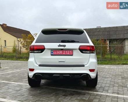 Джип Гранд Чероки 2020 в Луцке на Automoto.ua Белый Джип Гранд Чероки, объемом двигателя 5.65 л и пробегом 81 тыс. км за 29500 $, фото 23 на Automoto.ua