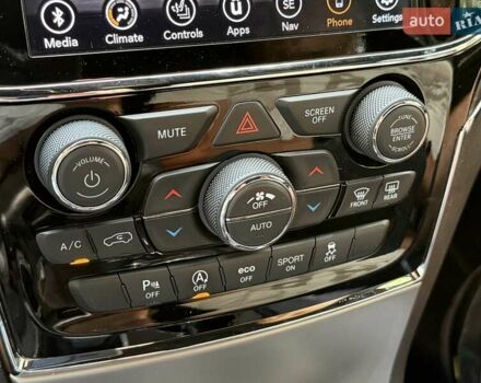 Джип Гранд Чероки 2020 в Белой Церкве на Automoto.ua Белый Джип Гранд Чероки, объемом двигателя 3.6 л и пробегом 59 тыс. км за 26500 $, фото 25 на Automoto.ua