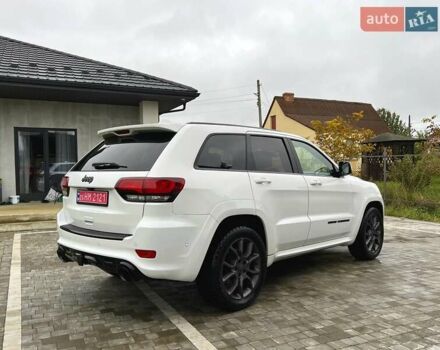 Джип Гранд Чероки 2020 в Луцке на Automoto.ua Белый Джип Гранд Чероки, объемом двигателя 5.65 л и пробегом 81 тыс. км за 29500 $, фото 27 на Automoto.ua