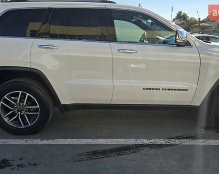 Белый Джип Гранд Чероки, объемом двигателя 3.6 л и пробегом 94 тыс. км за 28800 $, фото 6 на Automoto.ua