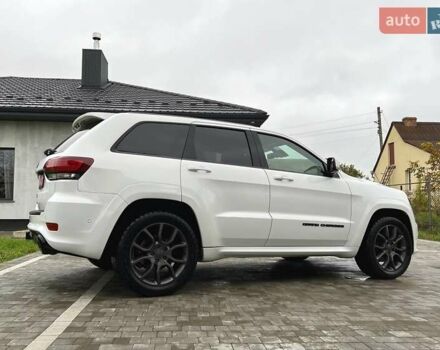 Джип Гранд Чероки 2020 в Луцке на Automoto.ua Белый Джип Гранд Чероки, объемом двигателя 5.65 л и пробегом 81 тыс. км за 29500 $, фото 28 на Automoto.ua