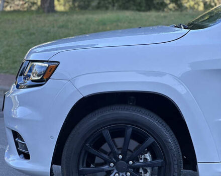 Джип Гранд Чероки 2020 в Киеве на Automoto.ua Белый Джип Гранд Чероки, объемом двигателя 5.7 л и пробегом 43 тыс. км за 35999 $, фото 20 на Automoto.ua