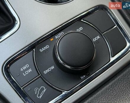 Білий Джип Grand Cherokee, об'ємом двигуна 3.6 л та пробігом 59 тис. км за 24500 $, фото 26 на Automoto.ua