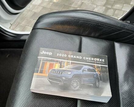 Джип Гранд Чероки 2020 в Луцке на Automoto.ua Белый Джип Гранд Чероки, объемом двигателя 5.65 л и пробегом 81 тыс. км за 29500 $, фото 56 на Automoto.ua