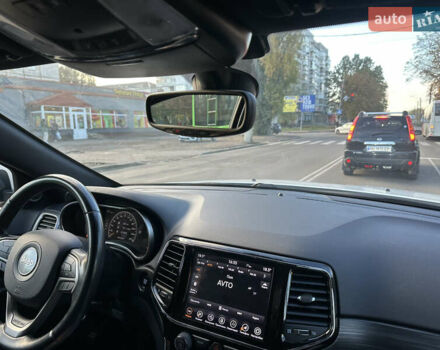 Джип Grand Cherokee 2020 у Житомирі на Automoto.ua Білий Джип Grand Cherokee, об'ємом двигуна 3.6 л та пробігом 98 тис. км за 25699 $, фото 13 на Automoto.ua