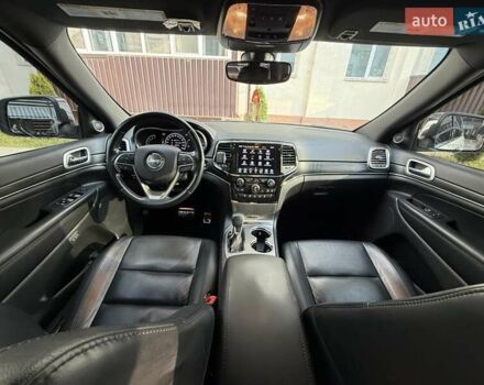 Джип Гранд Чероки 2021 в Ромнах на Automoto.ua Белый Джип Гранд Чероки, объемом двигателя 3.6 л и пробегом 58 тыс. км за 27000 $, фото 15 на Automoto.ua