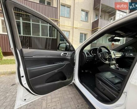 Джип Гранд Чероки 2021 в Ромнах на Automoto.ua Белый Джип Гранд Чероки, объемом двигателя 3.6 л и пробегом 58 тыс. км за 27000 $, фото 5 на Automoto.ua