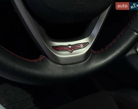 Белый Джип Гранд Чероки, объемом двигателя 5.65 л и пробегом 4 тыс. км за 39898 $, фото 34 на Automoto.ua