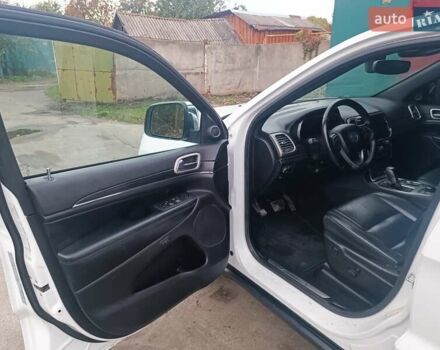 Белый Джип Гранд Чероки, объемом двигателя 3.6 л и пробегом 96 тыс. км за 20600 $, фото 11 на Automoto.ua