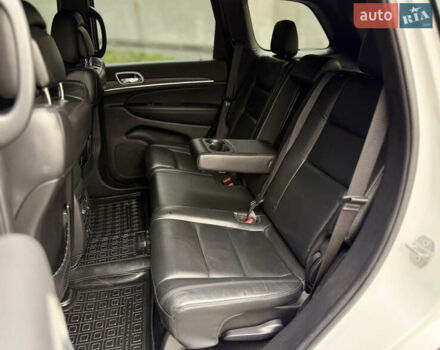 Білий Джип Grand Cherokee, об'ємом двигуна 3.6 л та пробігом 30 тис. км за 31000 $, фото 14 на Automoto.ua