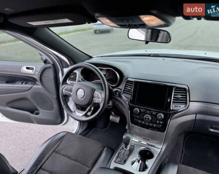 Білий Джип Grand Cherokee, об'ємом двигуна 3.6 л та пробігом 92 тис. км за 24500 $, фото 29 на Automoto.ua