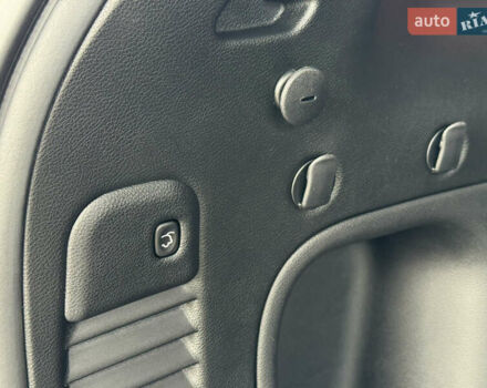 Джип Гранд Чероки 2021 в Киеве на Automoto.ua Белый Джип Гранд Чероки, объемом двигателя 3.6 л и пробегом 61 тыс. км за 25500 $, фото 51 на Automoto.ua