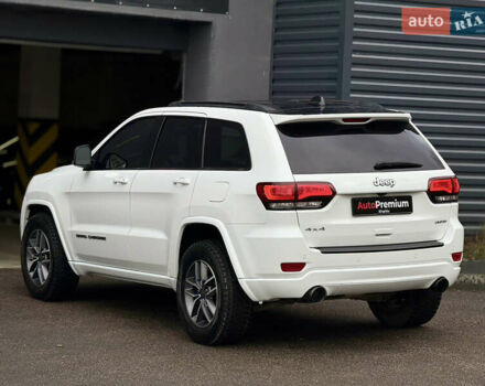 Білий Джип Grand Cherokee, об'ємом двигуна 3.6 л та пробігом 30 тис. км за 31000 $, фото 5 на Automoto.ua